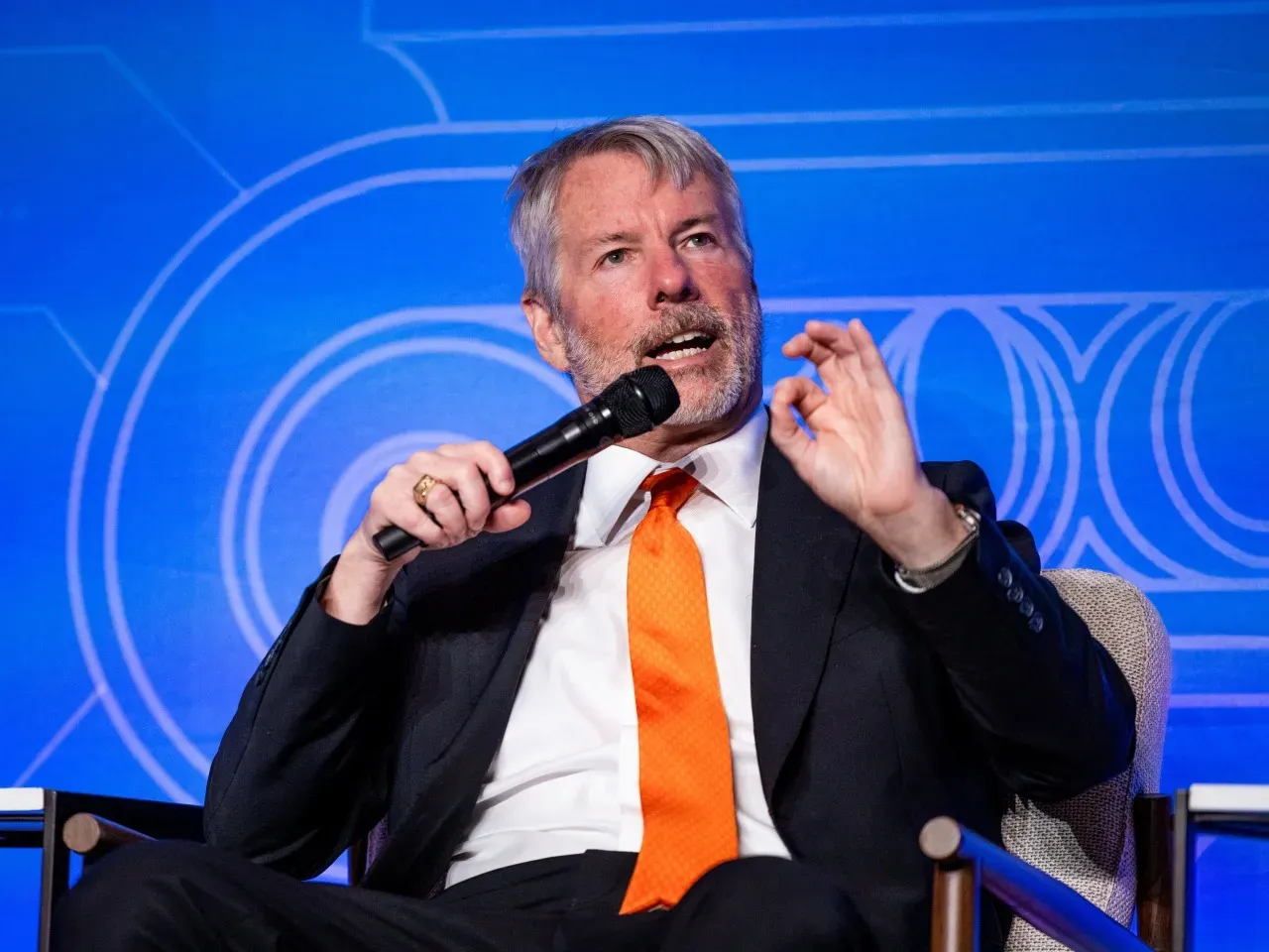 Strategy Lost $8.33 Billion in a Quarter, Then Spent July Not Buying Bitcoin